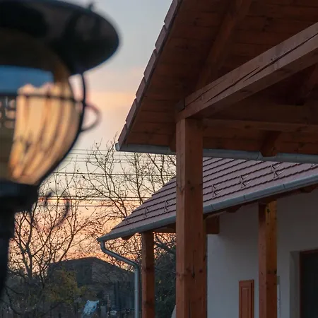 게스트하우스 Kun Pista Vendeghaz Ii Vertesboglar