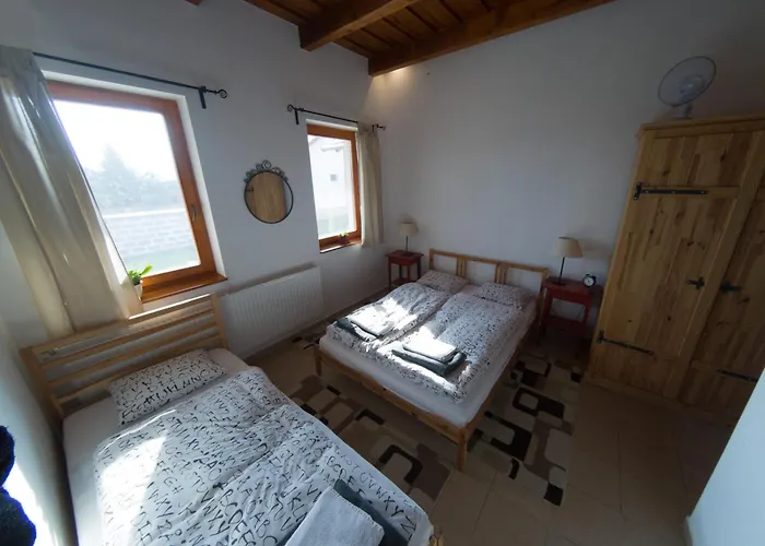 Kun Pista Vendeghaz Ii 3* Vertesboglar
