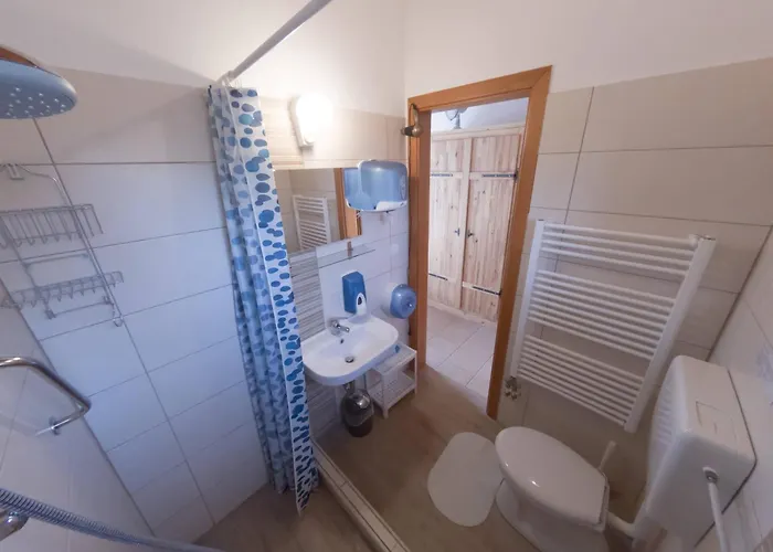 Kun Pista Vendeghaz Ii 3* Vertesboglar